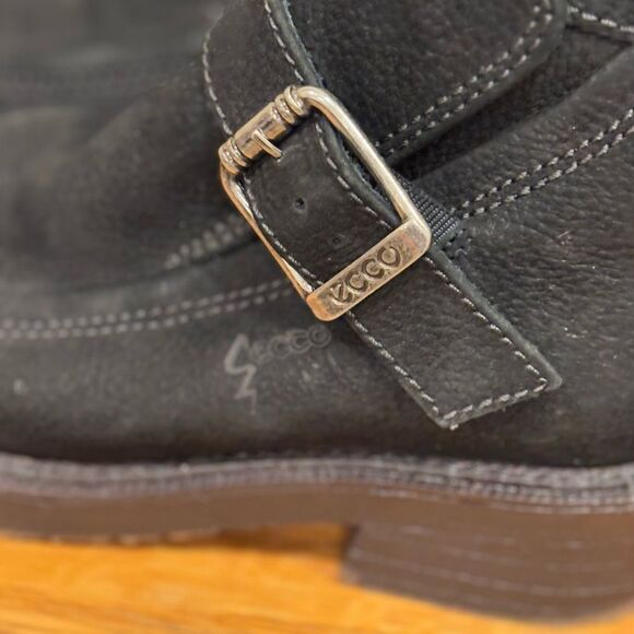Ecco Women's Suede Leather Water-Resistant buckle Ankle Boots Black Size 37 - Picture 2 of 4